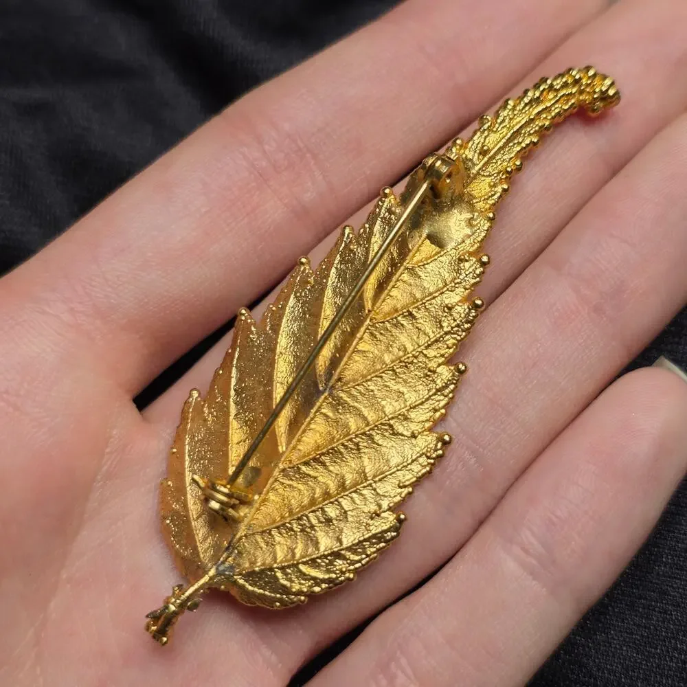 Vintage Gold Tone Leaf Brooch Nature Statement Elegant Jewelry
